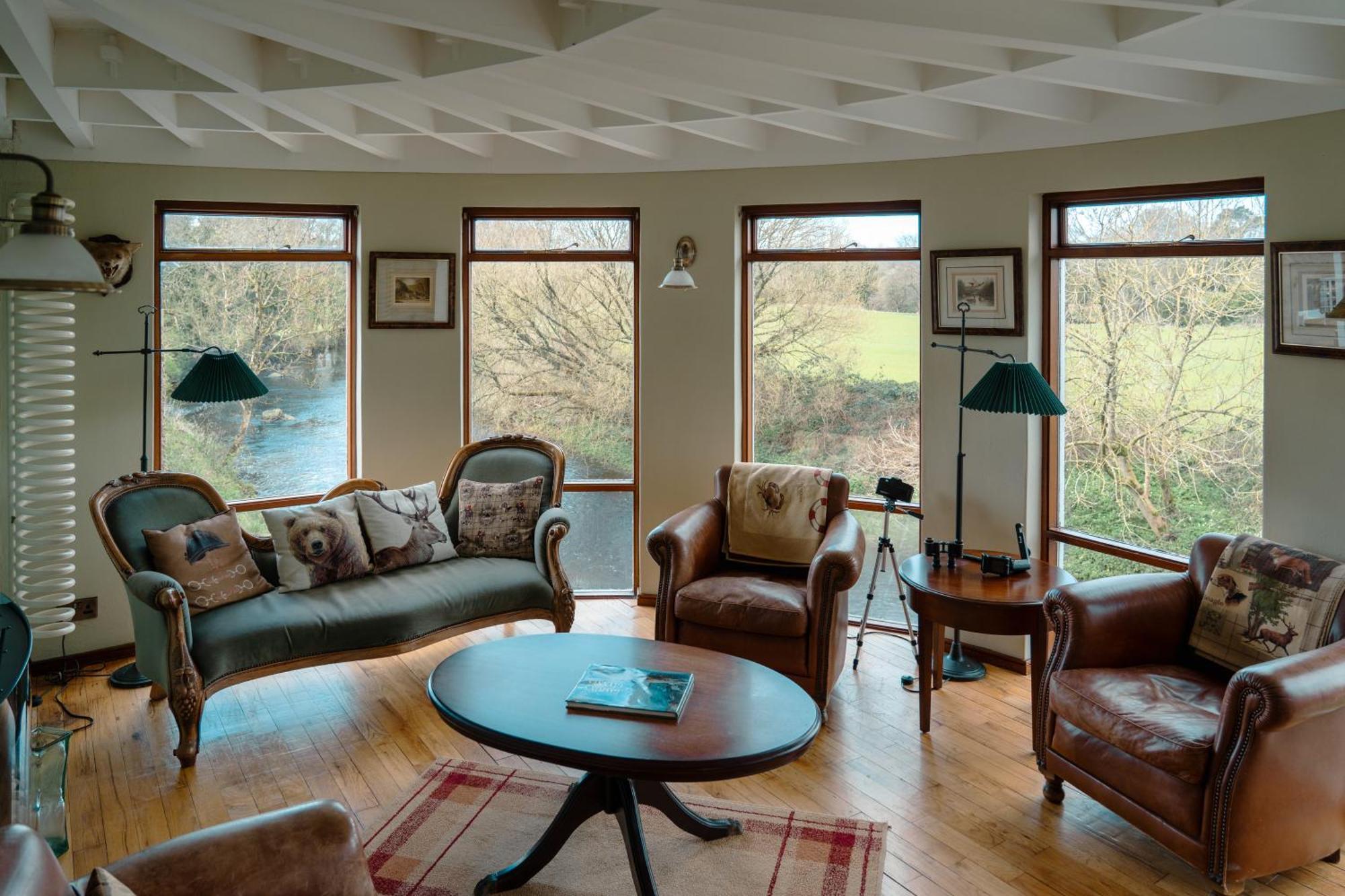 Luxury Accommodation In County Antrim With Riverside Hot Tub Kells Εξωτερικό φωτογραφία