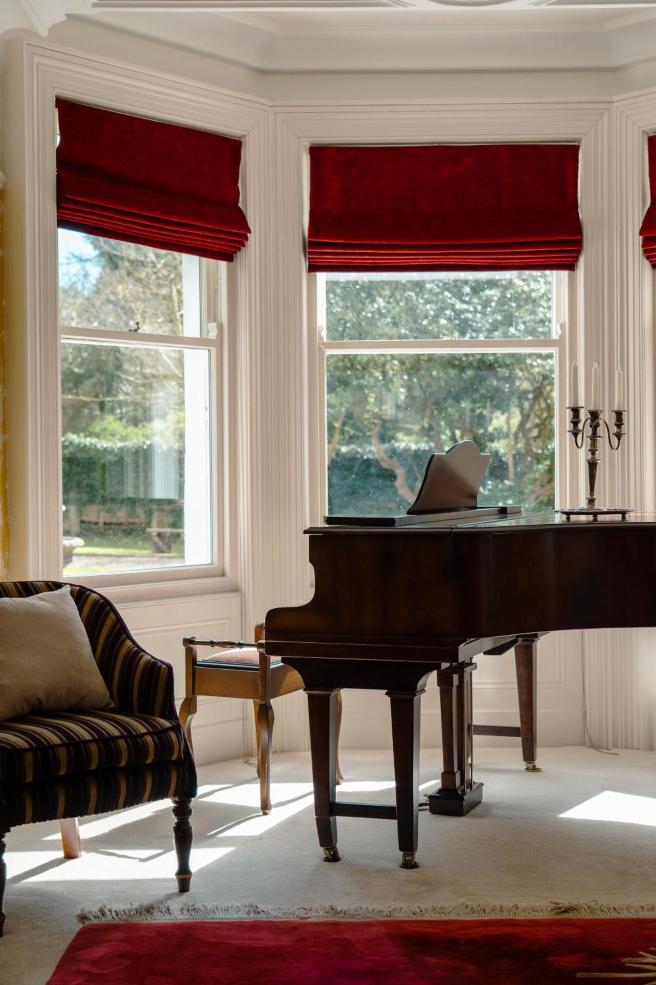 Luxury Accommodation In County Antrim With Riverside Hot Tub Kells Εξωτερικό φωτογραφία